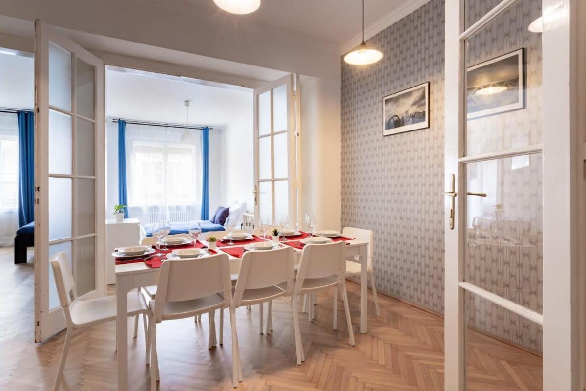 Home Away From Home In The Center 부다페스트 외부 사진
